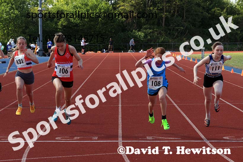 Girls under-13s 100 metres, 2025 North Eastern Track and Field Champs., Shildon, County Durham. Photo: David T. Hewitson/Sports for All Pics